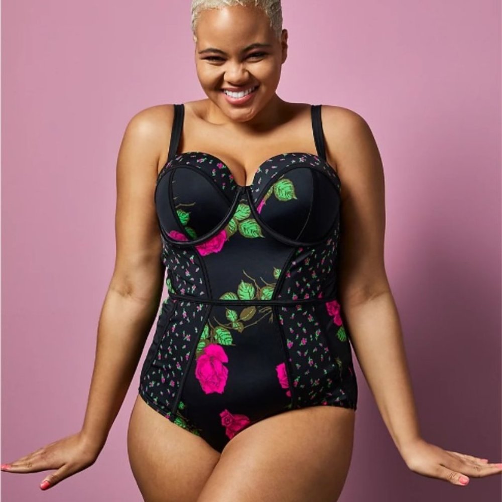 TORRID BETSEY JOHNSON ROSE BLACK ONE-PIECE  SZ 4
